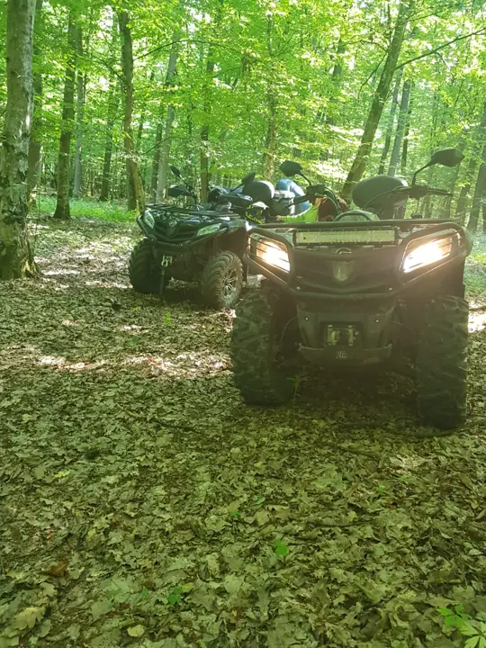 Farurile ATV-ului